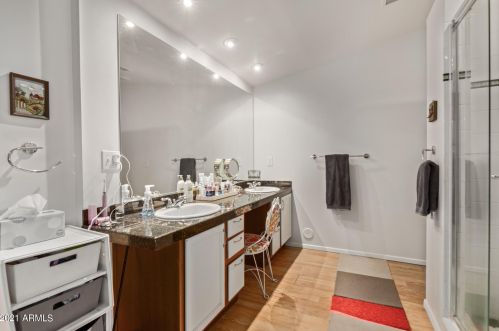 4027 45 Pl, Phoenix AZ 85050-6843 exterior