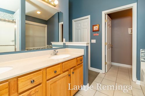 5450 Heathwood, Grand Rapids MI 49512-9514 exterior