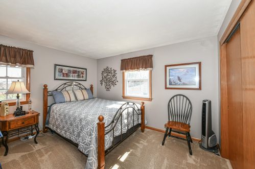 2840 117, Milwaukee WI 53222-4104 exterior