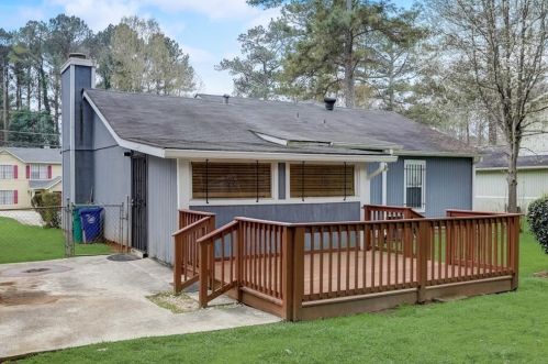 6310 Creekford Dr, Lithonia GA 30058-3948 exterior