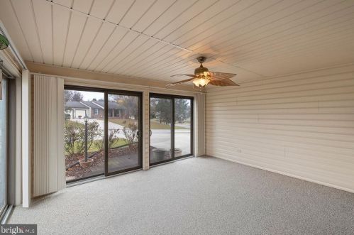 106 Lee Ann Ct, Hanover PA 17331-9560 exterior