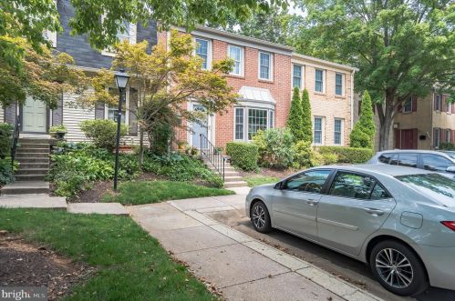 11920 Bargate Ct, Rockville, MD 20852-4117