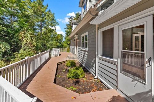 27 Lewis Blvd, Killingly CT 06239-1627 exterior