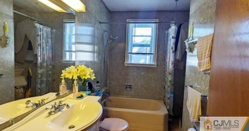 19 Austin Ave, Old Bridge NJ 08857-1235 exterior