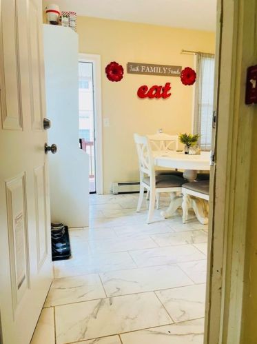 359 Carrington Ave, Woonsocket RI  02895-4622 exterior