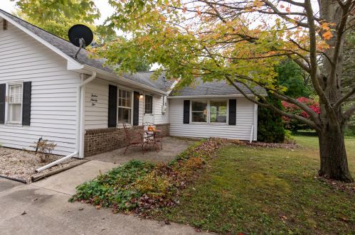 1292 Peterson Rd, Meskegon MI 49445-9676 exterior