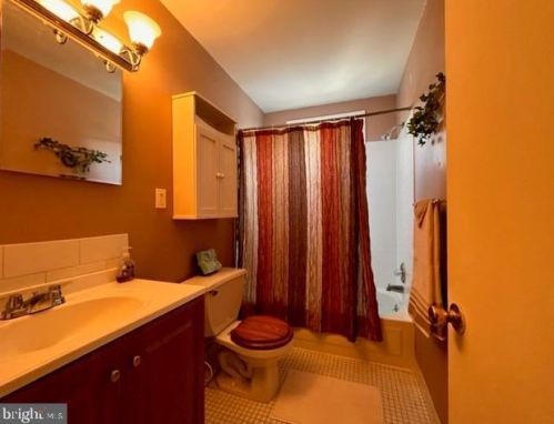 4511 Clay St, Washington DC 20019-4661 exterior