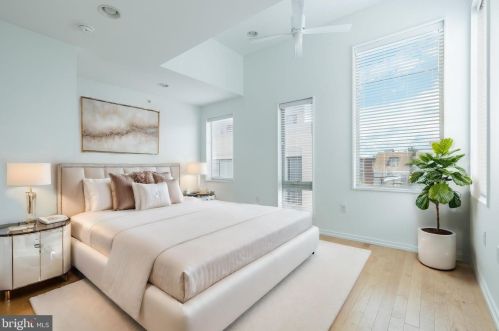 936 Leithgow St, Philadelphia PA 19123-1440 exterior