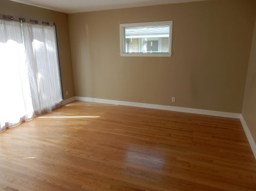 3420 26th St, Milwaukee, WI 53215-4824