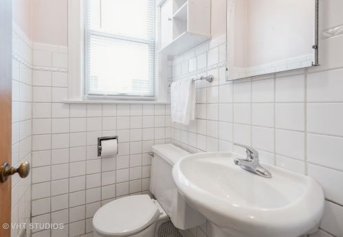 6353 Le Mai Ave, Chicago IL 60712-3013 exterior