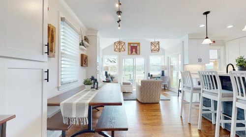 44 Ettadore Park, Milford CT 06460-6611 exterior