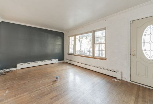 4949 Augusta Blvd, Chicago IL 60651-2850 exterior