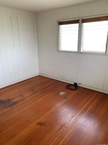 1433 Kamehameha Iv Rd, Honolulu HI  96819-2583 exterior