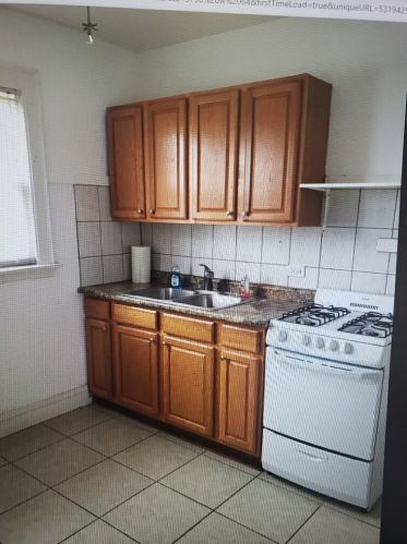 5730 64 Pl, Chicago IL 60638-5531 exterior