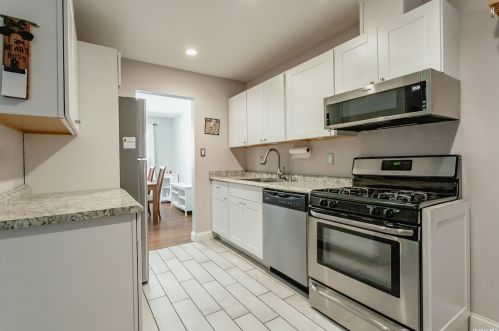 13 Dorian Ln, Commack NY 11725-3501 exterior