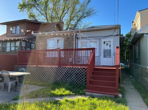 4923 Kamerling Ave, Chicago IL 60651-1812 exterior