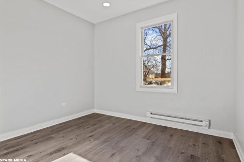 12000 Pr Ave, Chicago IL 60628-6725 exterior