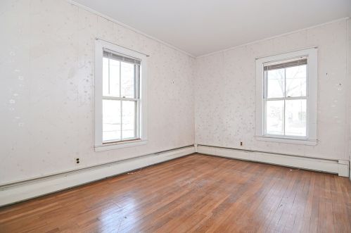 21 Jasset St, Newton MA 02458-1055 exterior