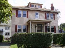 16 Grove St, Newton, MA 02466-2425