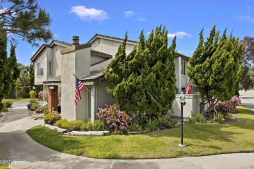 3354 Sunset Ln, Oxnard CA 93035-4128 exterior