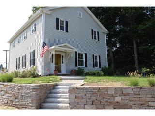 1409 Poquonock Ave, Windsor CT  06095-1610 exterior