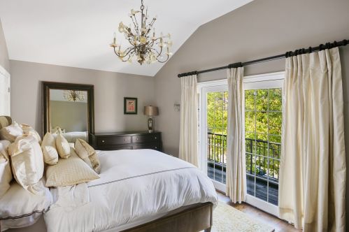 1751 Fairfield Ave, Chicago IL 60632-2211 exterior