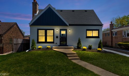 9925 Emerald Ave, Chicago IL  60628-1033 exterior