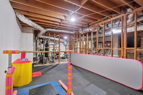 4085 Chestnut Rdg Dr, Atlanta GA 30338-4678 exterior