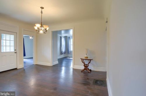 1217 West St, Carlisle PA 17013-1443 exterior