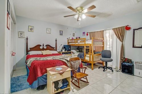 1989 46 St, Naples FL 34116-5837 exterior