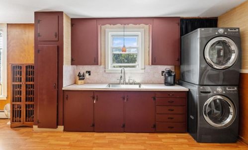 2 Frst St, Peabody MA 01960-4111 exterior