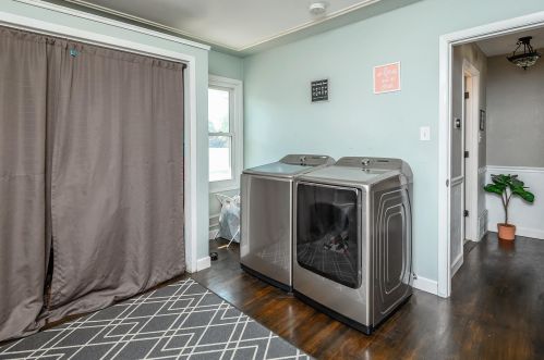 5411 Ohio Ave, Milwaukee WI 53219-4453 exterior