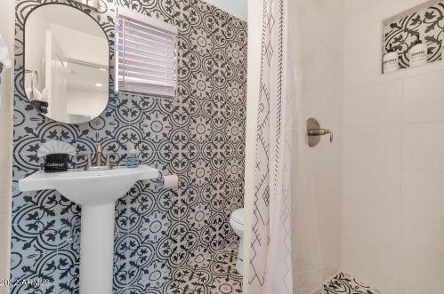 2610 24 St, Phoenix AZ 85008-1846 exterior