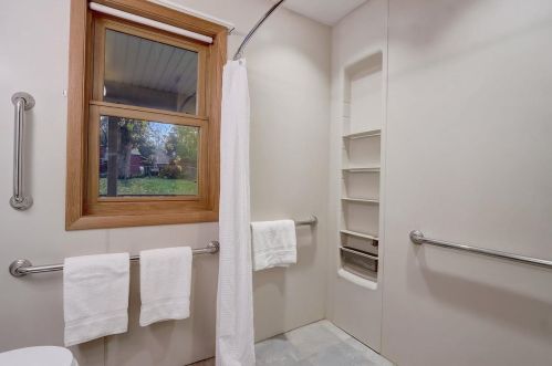 512 Morningside Ave, Madison WI  53716-1737 exterior