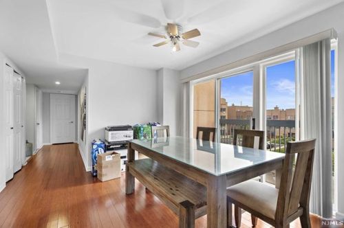 518 Ellery Ct, Edgewater NJ  07020-1623 exterior