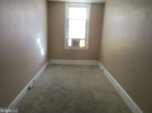 1729 Ellsworth St, Philadelphia PA 19146-2825 exterior