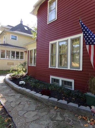 1416 Bank St, Kalamazoo MI 49001-2906 exterior