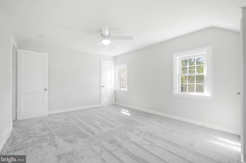 720 Irvington Pl, Chester PA 19013-5213 exterior