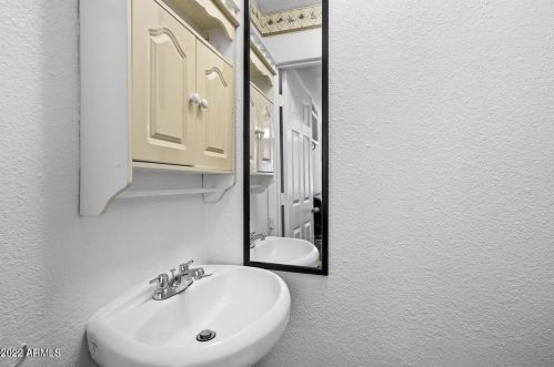 6628 19 St, Phoenix AZ 85022-5011 exterior