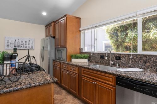 2531 Olivera Rd, Concord CA  94519-2054 exterior