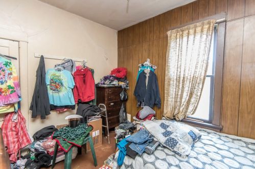 1767 Pearl St, Milwaukee WI 53204-3165 exterior