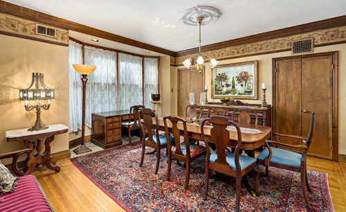 654 Bower Hill Rd, Pittsburgh PA 15243-2040 exterior