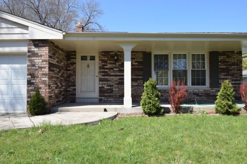 2525 115th St, Milwaukee, WI 53226-1105