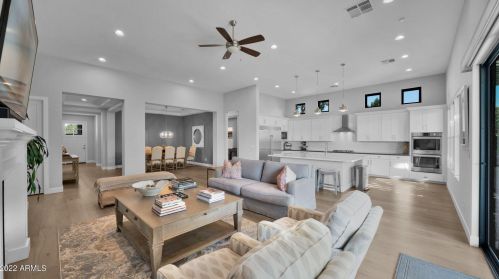 8723 9th Ave, Phoenix AZ  85021-4451 exterior