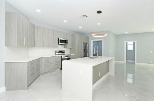 1749 California Blvd, Fort Pierce FL 34953-1159 exterior