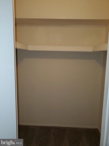 1006 Gum Pl, Huntingdon Valley PA 19006-1716 exterior