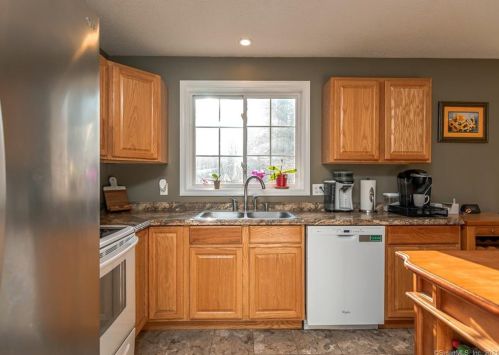 801 Upper Maple St, Killingly CT 06241-2224 exterior