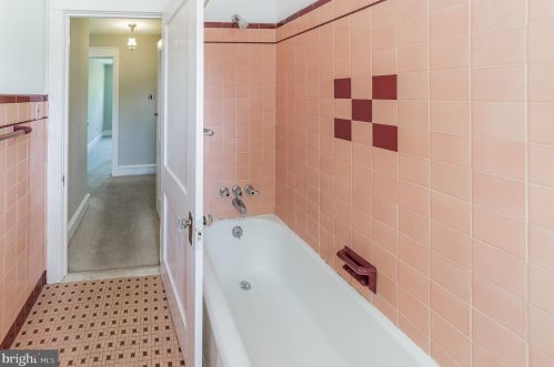 600 Sharp Ave, Manor PA 19036-2316 exterior