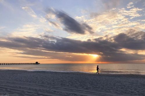 273 10 Ave, Naples FL 34120-5109 exterior