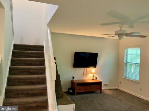 215 Stonebridge Blvd, New Castle DE 19720-6708 exterior